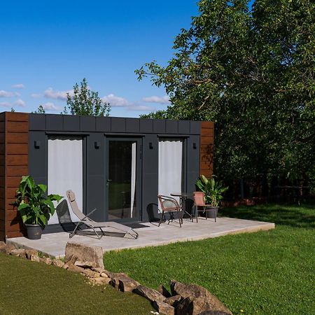 Tiny House Mezi Sklepy Apartment Kobyli Exterior photo